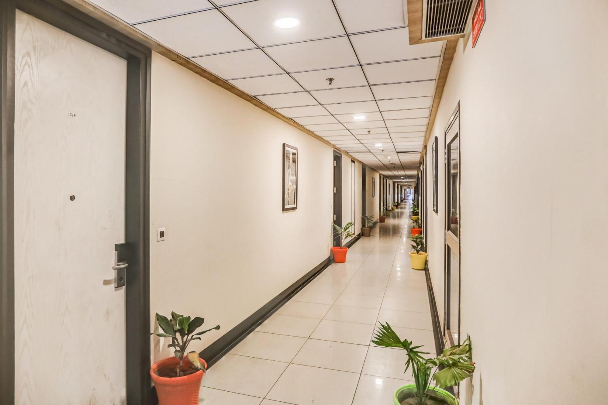 Collection O Limewood Stay Gurgaon Zewnętrze zdjęcie