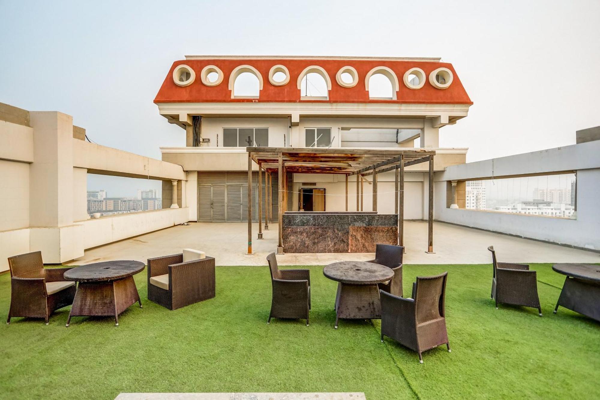 Collection O Limewood Stay Gurgaon Zewnętrze zdjęcie